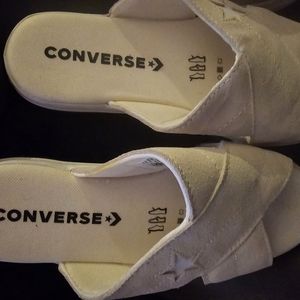 Women converse slides